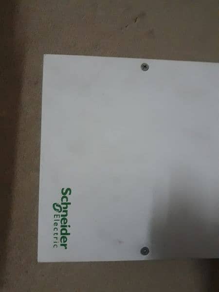 Schneider Electric Conext MPPT 80 600 Solar Charge controller 3