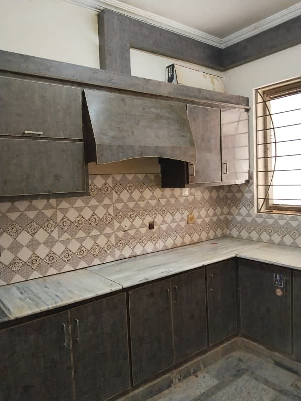 Ghouri town pH 7 House For Rent water electrity Available 4