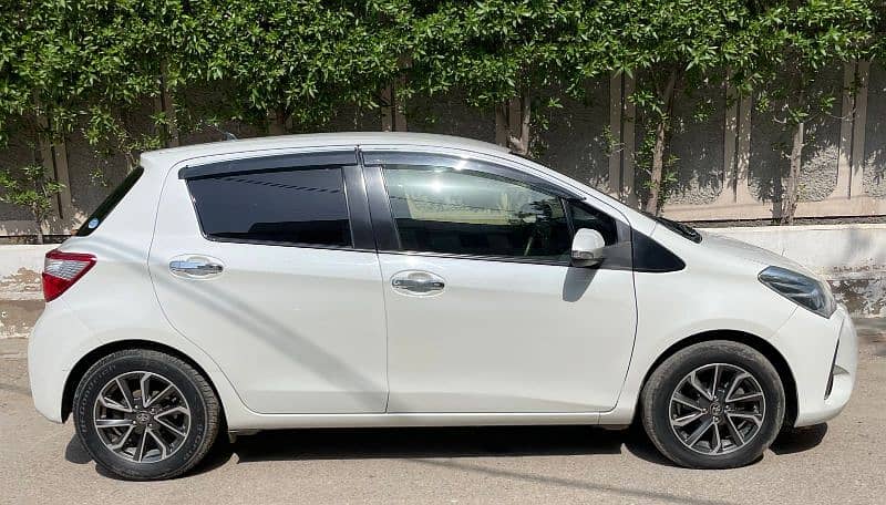 Toyota Vitz 2019 / 2023 Automatic 1.0 Push SAFETY EDITION 3 PACKAGE 3