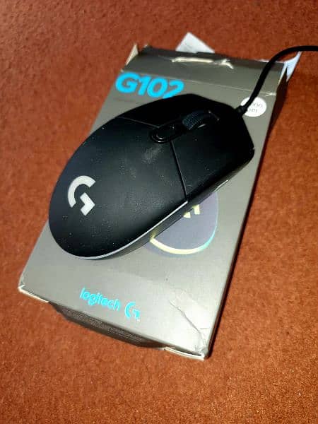 Logitech g102 Gaming Mouse 1