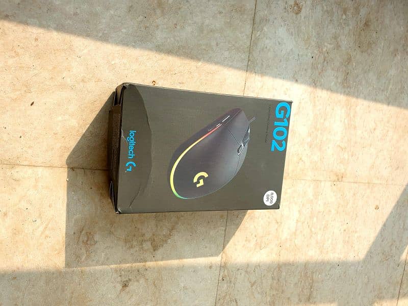 Logitech g102 Gaming Mouse 2