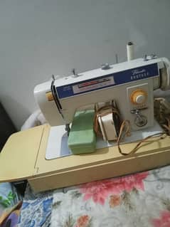 automatic pacesetter brother sewing machine .