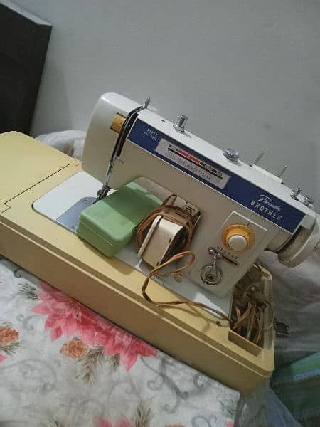 automatic pacesetter brother sewing machine . 3