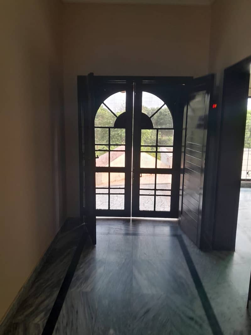 1 kanal upper portion Facing Park Ideal Location for rent 12