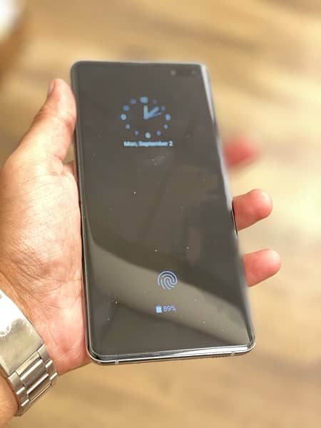 Samsung Galaxy S10 5G 1