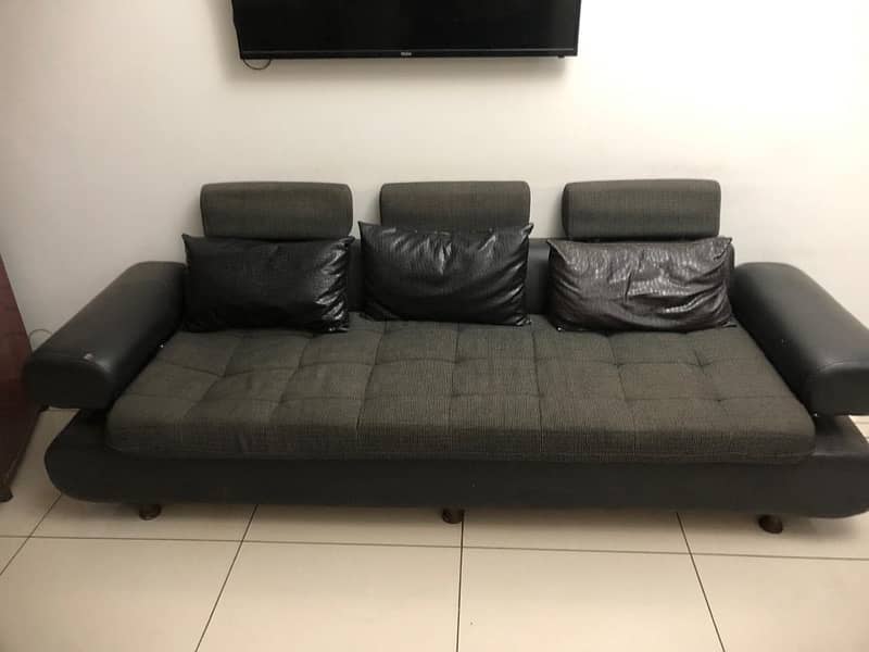 5 seater sofa set 10/10 condition 0