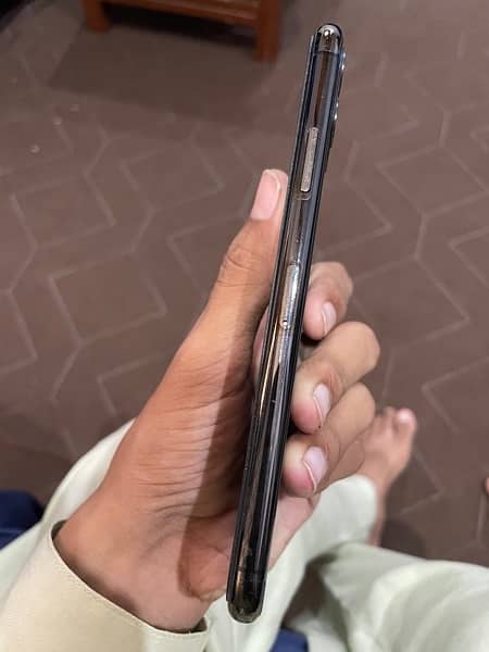 Iphone 11 Pro max 64gb Dual sim Approved 4