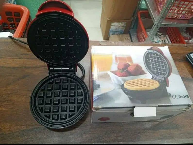 Mini waffle maker 11