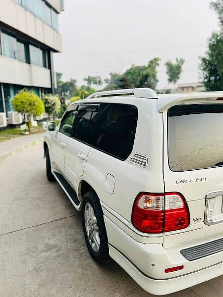 Toyota Land Cruiser 2002 1