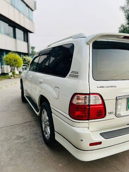 Toyota Land Cruiser 2002 10