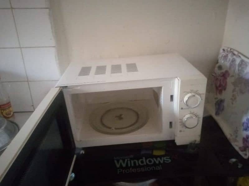 Microwave 1