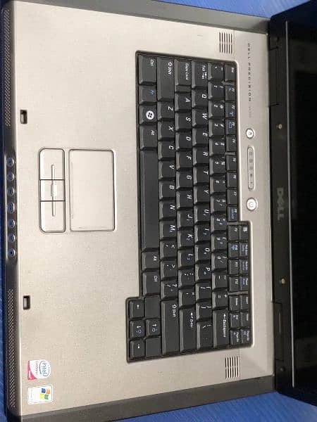 DELL Latitude E5410 Laptops. 9/10 (NEGOTIABLE) 2