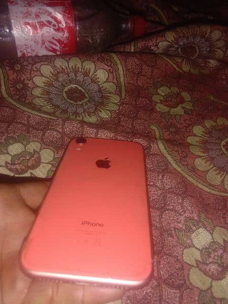 iphone XR 64 GB non pta exchange possible ha 8