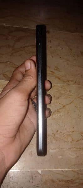 redmi 12ç all ok koi masla ni ha 10/10 condition box charger miljayega 1