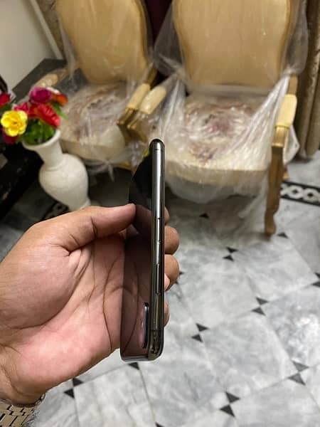 Iphone x (pta approved) 5