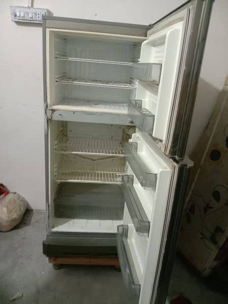 pel fridge 03152863128 2