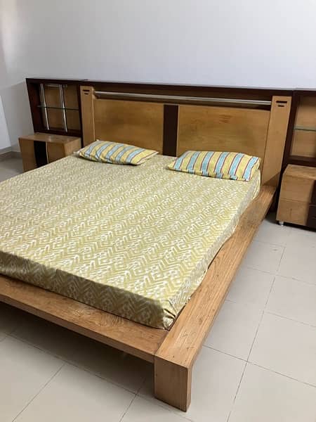 Complete Shisham Bed Set/Wooden Bed Set 1