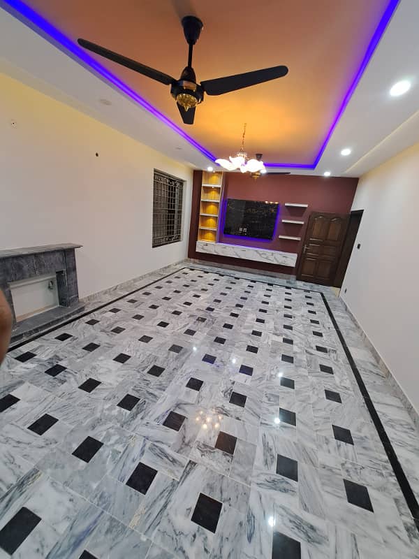 1 Kanal Triple Story House For Sale Judicial Colony 20