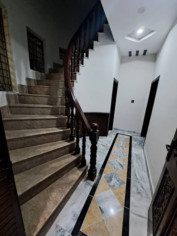 1 Kanal Triple Story House For Sale Judicial Colony 23