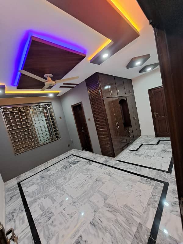 1 Kanal Triple Story House For Sale Judicial Colony 38