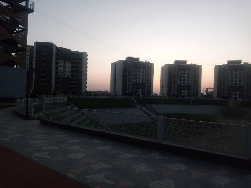 10 Marla 3 Bedroom Brand New Flat For Sale In Askari XI - D Lahore 6