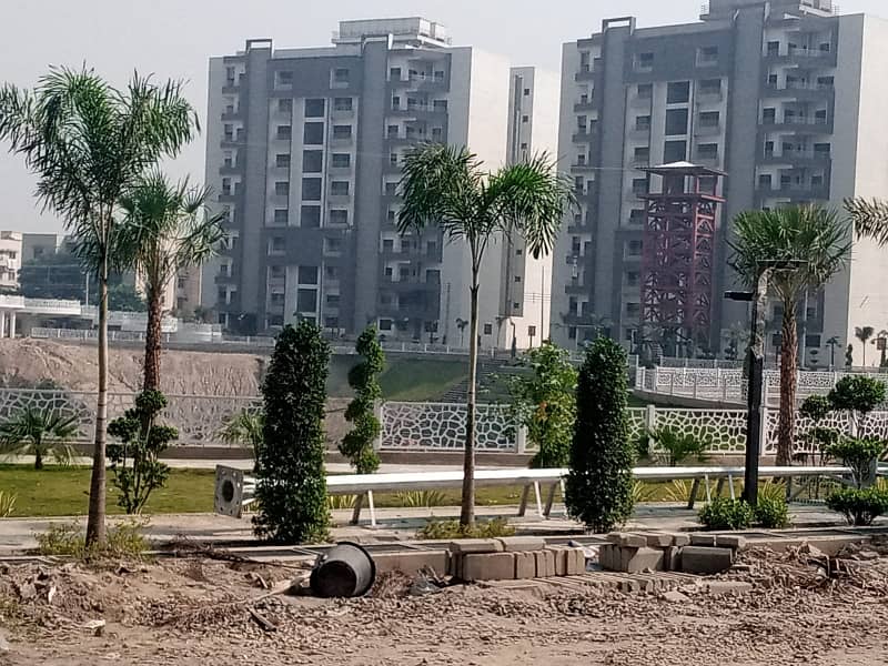 Brand New Flat For Rent In Askari 11- D, Lahore 1