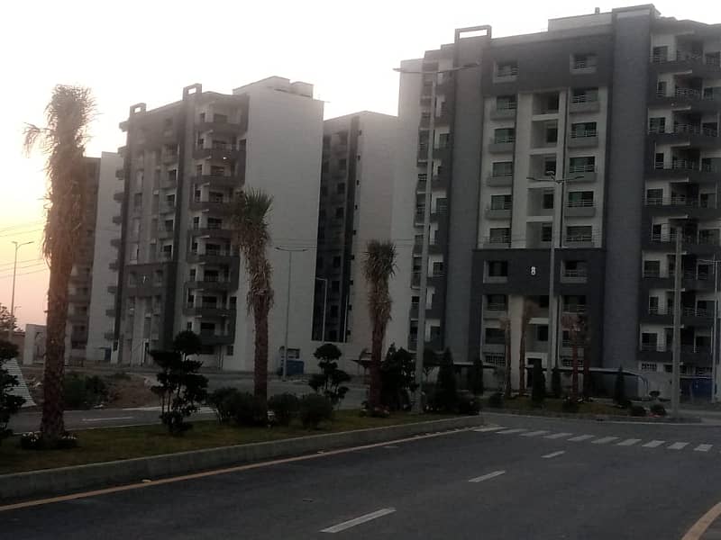 Brand New Flat For Rent In Askari 11- D, Lahore 5