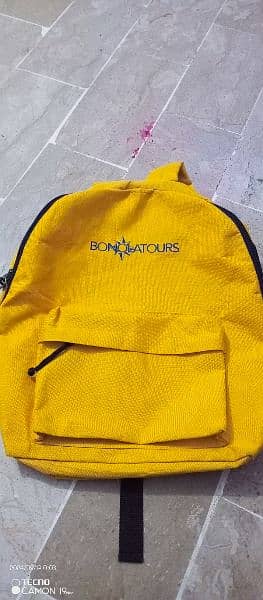 Bonolatours yellow bag 1