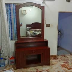 Dressing table for sale