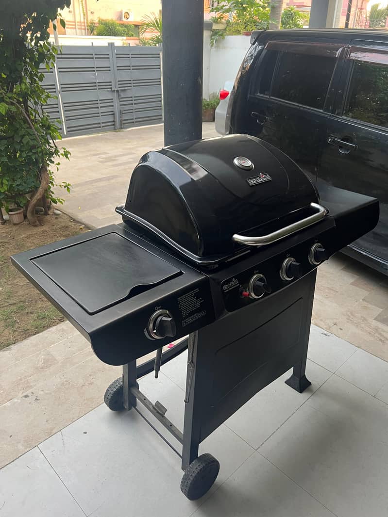 Gas Barbque Grill with 01 burner. Make# Char-Broil American. 4