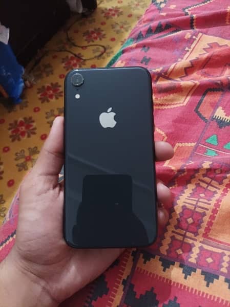 iPhone XR 64 gb non pta sim working 1