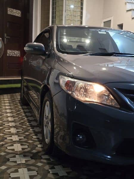 Toyota Corolla Altis 2013 1