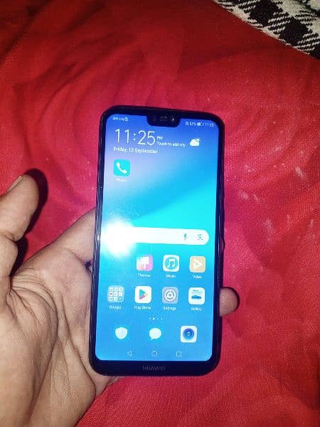 Huawei P20 lite  4/64 (03076137840) whatsap only 2