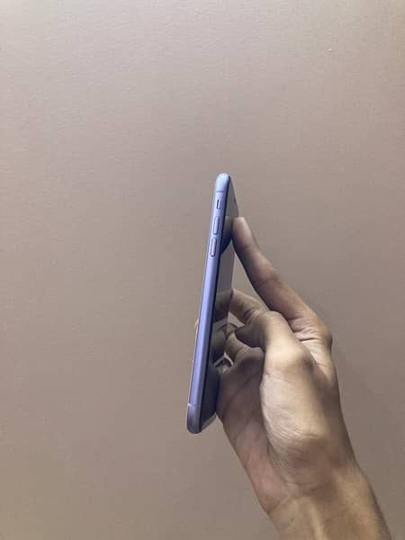 IPHONE 11 128 GB PTA APPROVED 1