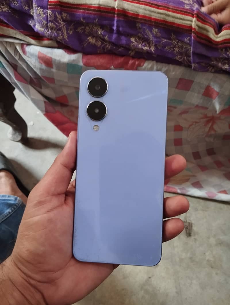 Vivo y17s 1