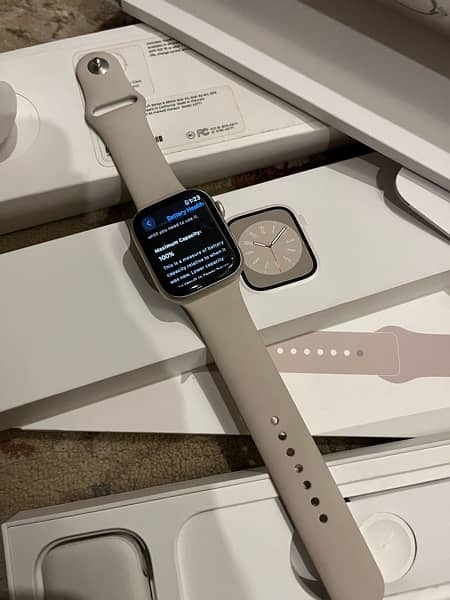 Apple watch series 8 45MM 5