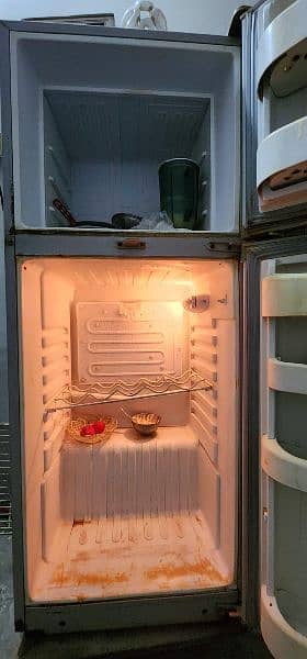 used fridge good condishion 2