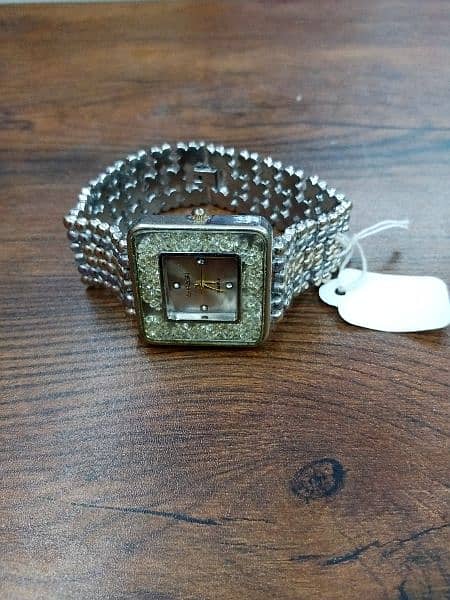 ladies wrist watch 3