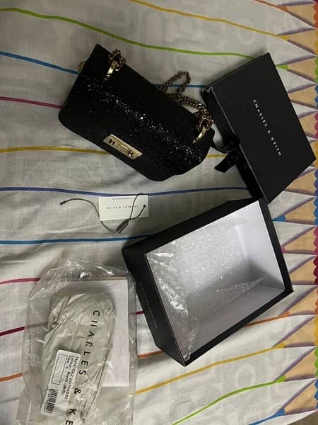 Charles & Keith original crossbody chain bag good condition 2