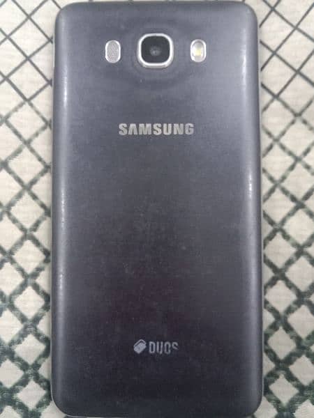 Samsung J7. 2