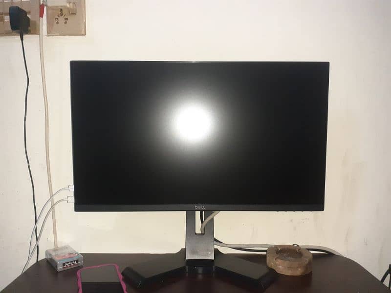 DELL BORDERLESS LCD 24INCHES 0