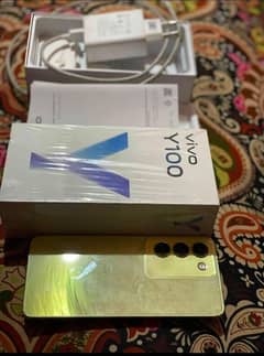 vivo y100 8 256 pta approved only box no charjr 9ya10 mont warenti hai