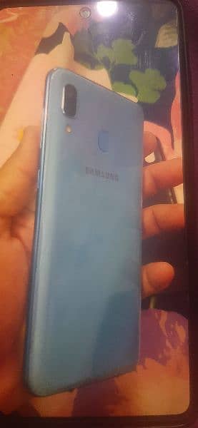 Samsung A30 in good condition 4/32 3