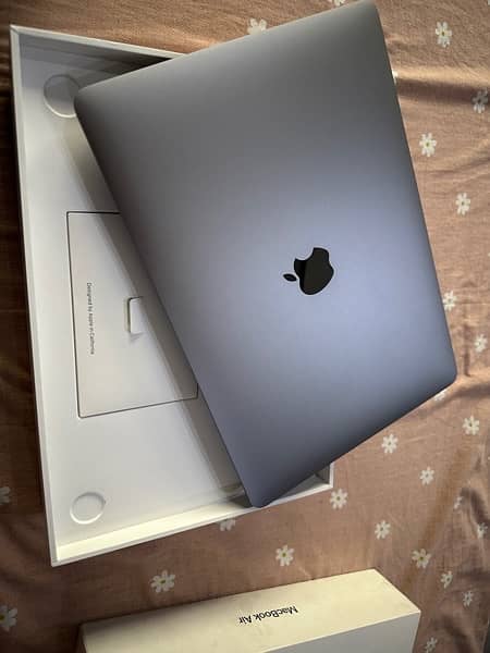 Macbook Air M1 100% Battery health 1