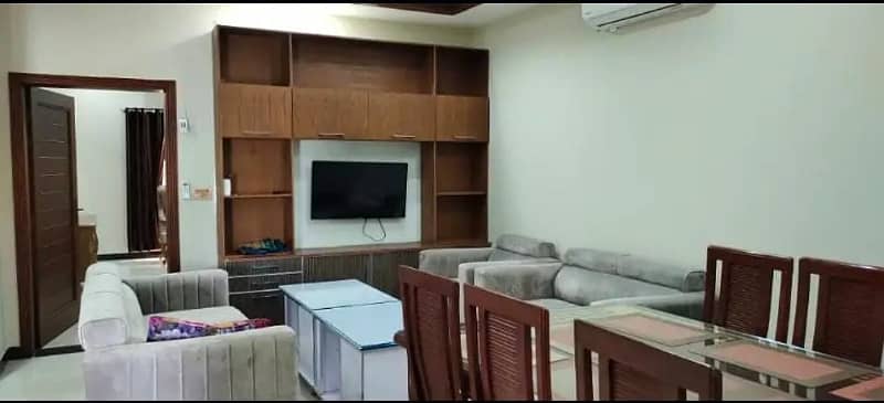 10 Marla Luxury Furnished House For Rent in Bahria Town Lahore 8