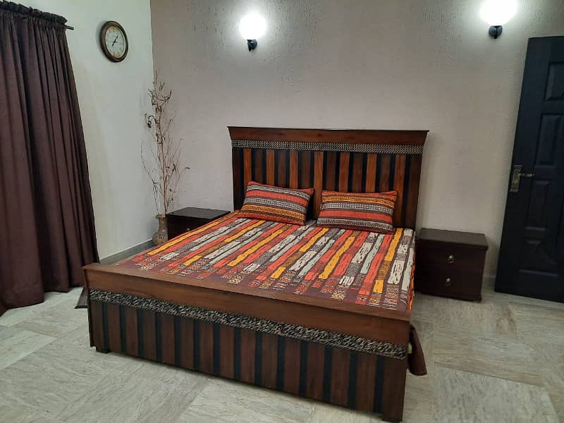 1 kanal Luxury Furnished Upper Portion For Rent in Bahria Town Lahore 3