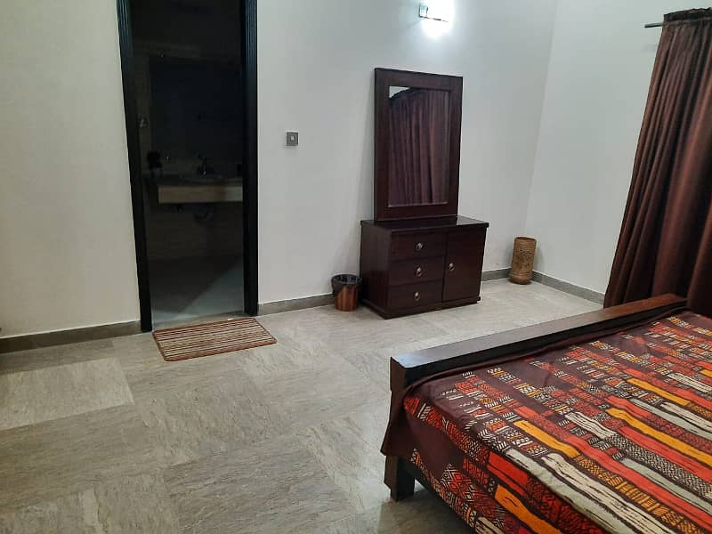 1 kanal Luxury Furnished Upper Portion For Rent in Bahria Town Lahore 5