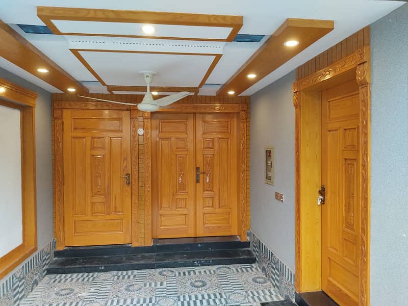 5 Marla Luxury Non Furnished House For Rent in Bahria Town Lahore 2