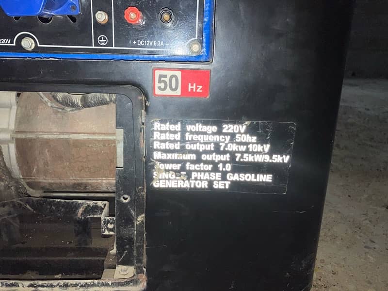 Perkins 7.5 kW Single-Phase Gasoline Generator - Excellent Condition 4