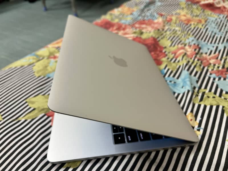 MacBook Pro 13" 2019 1